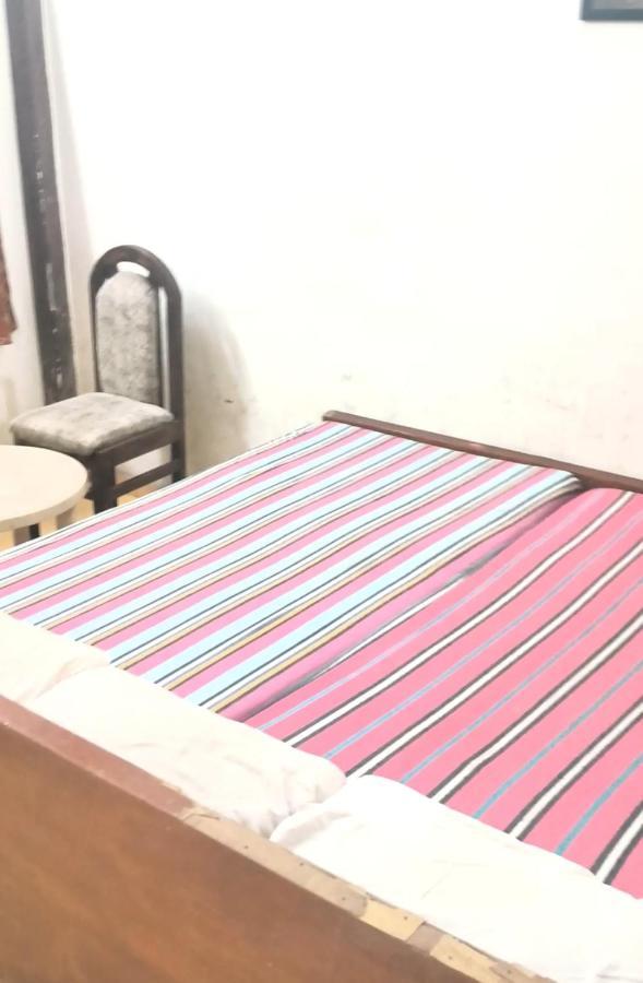 Gandhi Ganaga Guest House バラナシ エクステリア 写真